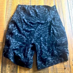 Stori size 4 shorts